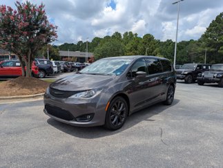 Used 2020 Chrysler Pacifica Touring w/ S Appearance Package image 1