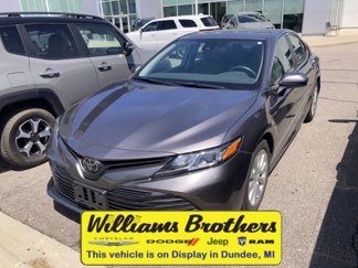 Used 2019 Toyota Camry LE image 1