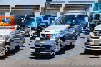 Used 2019 Dodge Grand Caravan SE w/ UConnect Hands-Free Group image 1