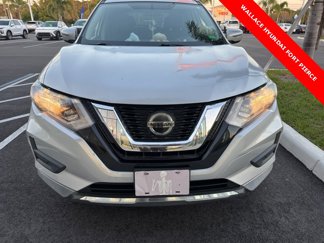 Used 2018 Nissan Rogue SV image 1