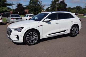 Used 2019 Audi e-tron Prestige w/ Prestige Package image 1