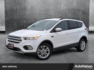 Used 2018 Ford Escape SE image 1