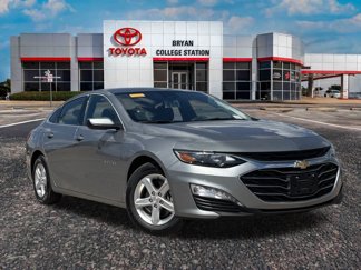Used 2023 Chevrolet Malibu LT image 1