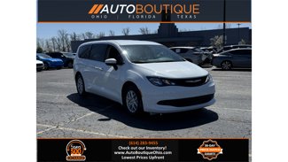 Used 2023 Chrysler Voyager LX image 1