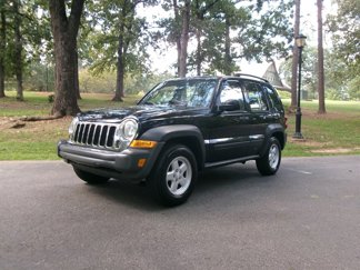 Used 2007 Jeep Liberty Sport image 1