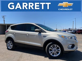 Used 2017 Ford Escape SE image 1