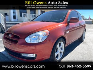 Used 2010 Hyundai Accent SE image 1