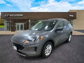 Used 2022 Ford Escape SE image 1