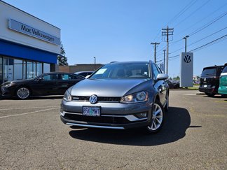 Used 2017 Volkswagen Golf Alltrack SE image 1