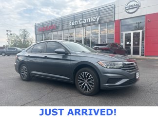 Used 2021 Volkswagen Jetta SE image 1