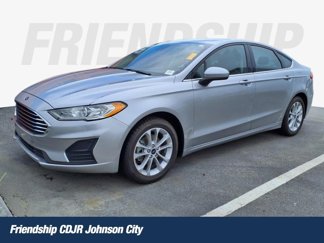 Used 2020 Ford Fusion SE image 1