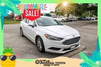 Used 2017 Ford Fusion SE image 1