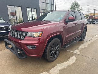 Used 2019 Jeep Grand Cherokee Altitude image 1