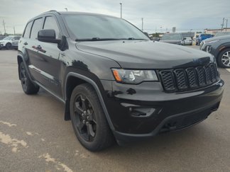 Used 2019 Jeep Grand Cherokee Laredo image 1