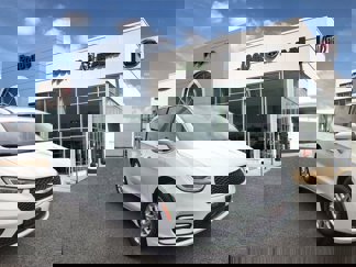 Used 2022 Chrysler Pacifica Touring-L image 1