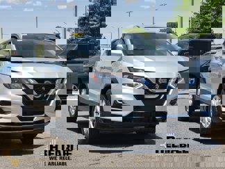 Used 2021 Nissan Rogue Sport S image 1