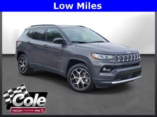 Used 2024 Jeep Compass Limited image 1