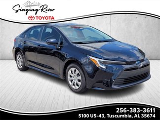 Used 2024 Toyota Corolla LE image 1