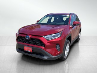 Used 2021 Toyota RAV4 XLE image 1