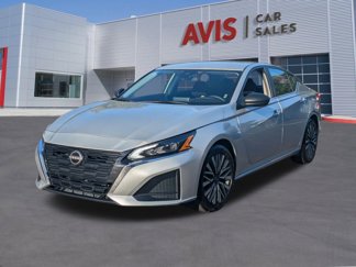 Used 2024 Nissan Altima 2.5 SV image 1