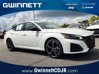 Used 2023 Nissan Altima 2.5 SR image 1