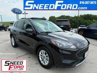 Used 2022 Ford Escape SE w/ Cold Weather Package image 1