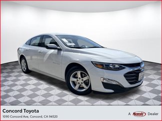 Used 2023 Chevrolet Malibu LT image 1