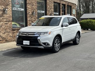 Used 2018 Mitsubishi Outlander SEL image 1