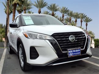 Used 2021 Nissan Kicks S image 1