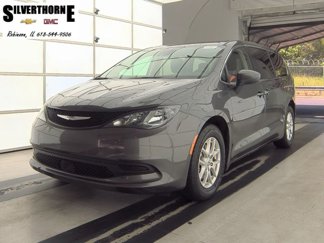 Used 2023 Chrysler Voyager LX image 1