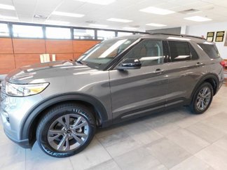 Certified 2023 Ford Explorer XLT w/ Equipment Group 202A image 1