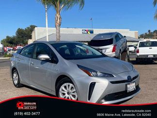 Used 2020 Toyota Prius LE image 1