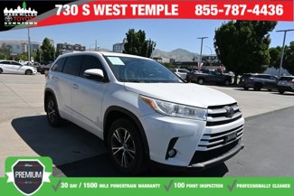 Used 2017 Toyota Highlander Plus image 1