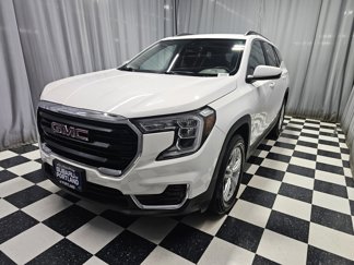 Used 2023 GMC Terrain SLE w/ Driver Convenience Package image 1