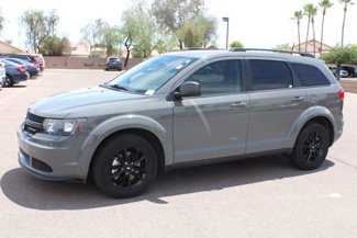 Used 2020 Dodge Journey SE w/ Blacktop Package image 1