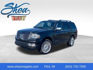 Used 2015 Lincoln Navigator 4WD image 1