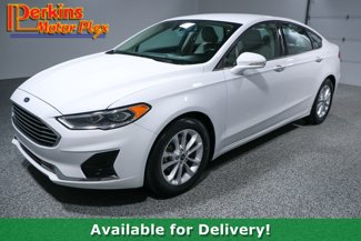 Used 2020 Ford Fusion SEL image 1