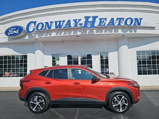 Used 2024 Chevrolet Trax RS image 1
