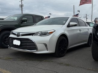 Used 2018 Toyota Avalon Limited image 1