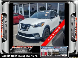 Used 2020 Nissan Kicks SR image 1