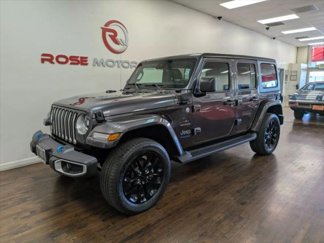 Used 2022 Jeep Wrangler Unlimited Sahara w/ Cold Weather Group image 1