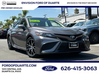 Used 2022 Toyota Camry SE image 1