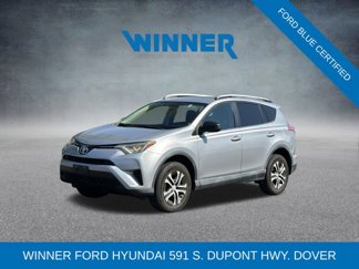 Used 2016 Toyota RAV4 LE image 1