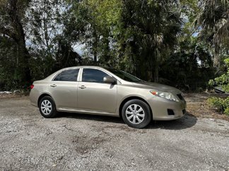 Used 2010 Toyota Corolla image 1