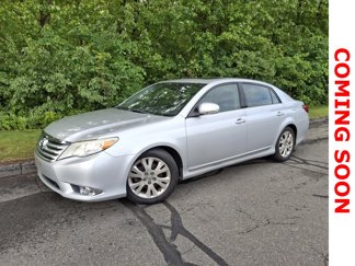 Used 2012 Toyota Avalon Limited image 1