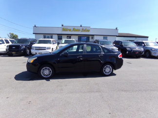 Used 2009 Ford Focus SE image 1