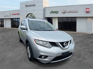 Used 2014 Nissan Rogue SV w/ SV Premium Package image 1