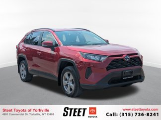 Used 2022 Toyota RAV4 LE image 1