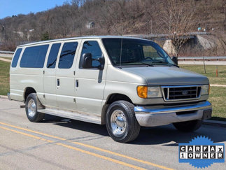 Used 2004 Ford E-350 and Econoline 350 XLT image 1