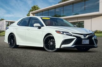 Used 2022 Toyota Camry XSE image 1